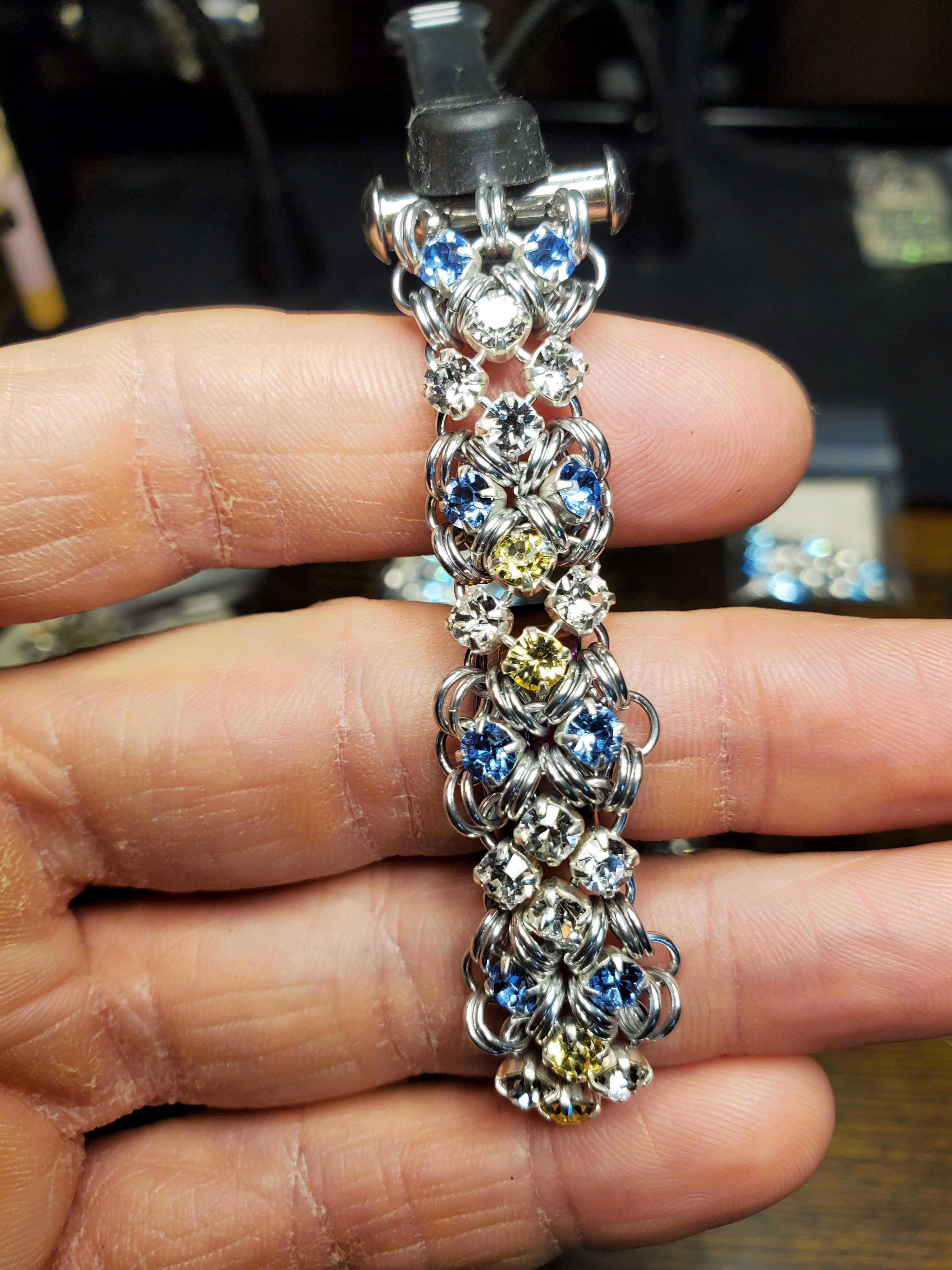 picture of earring jewelry